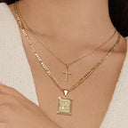 Conjunto Collar Cruz con Inicial | Dorado