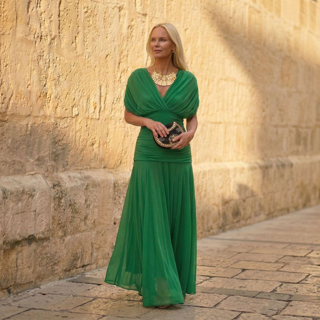 Émeraude · Vestido verde de gasa fluida