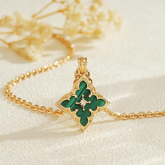 Collar Colgante Trébol Esmeralda | Dorado