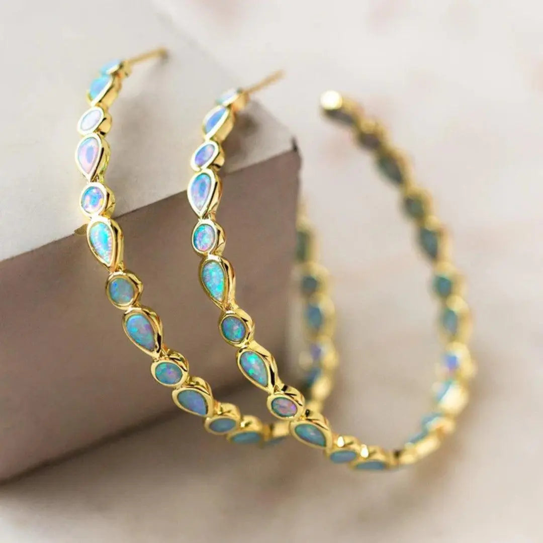 Pendientes vintage de ópalo azul y color dorado