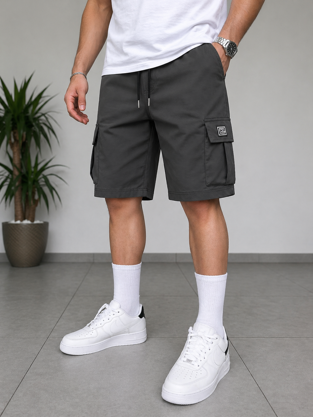 Short cargo