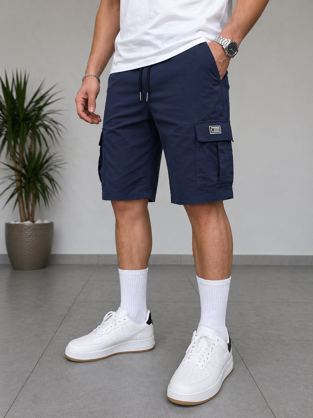 Short cargo
