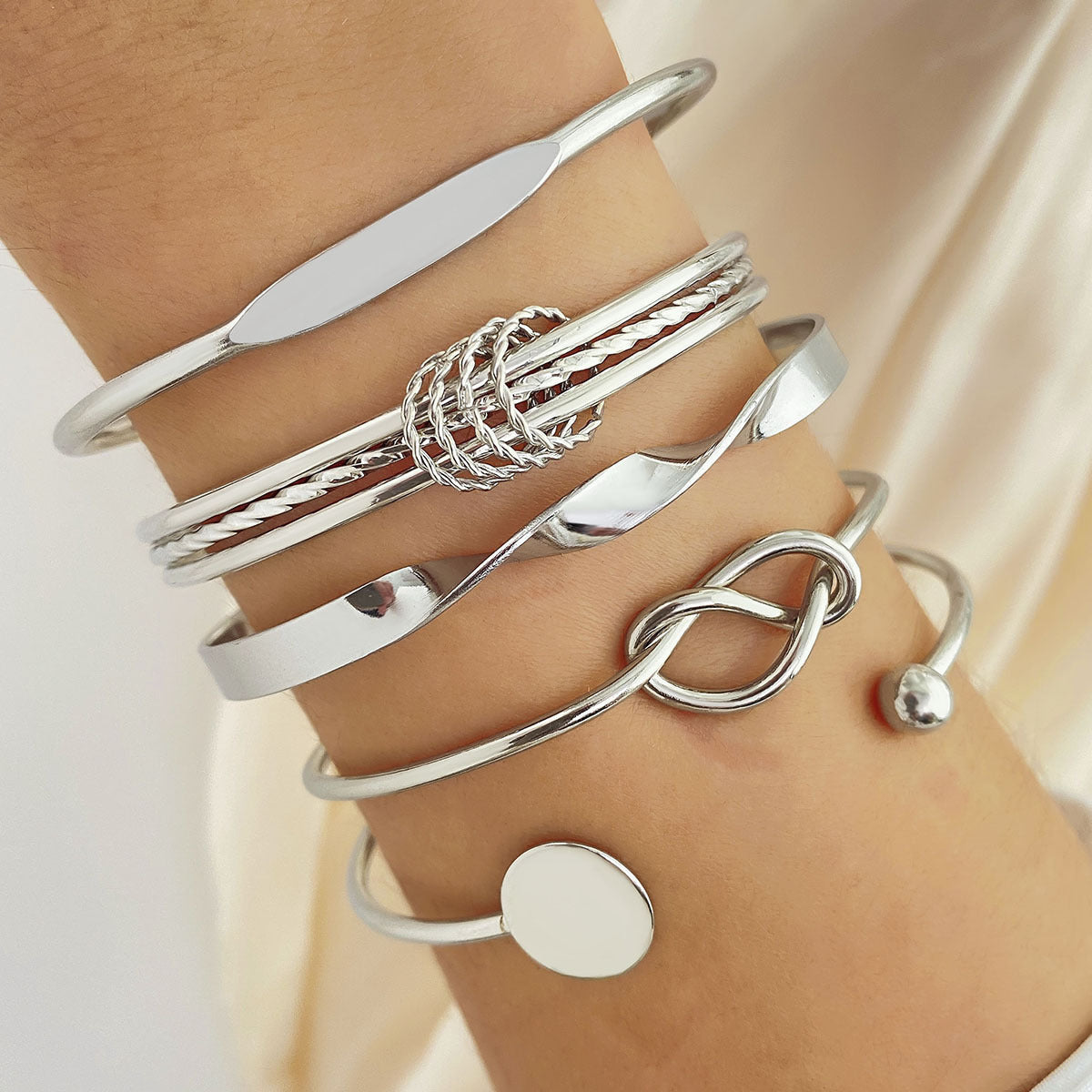 Conjunto Pulseras Elegancia con Nudos | Dorado