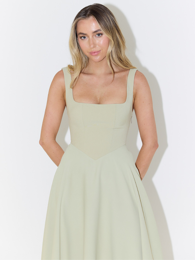 MELIS | El Vestido que Enamora a Primera Vista