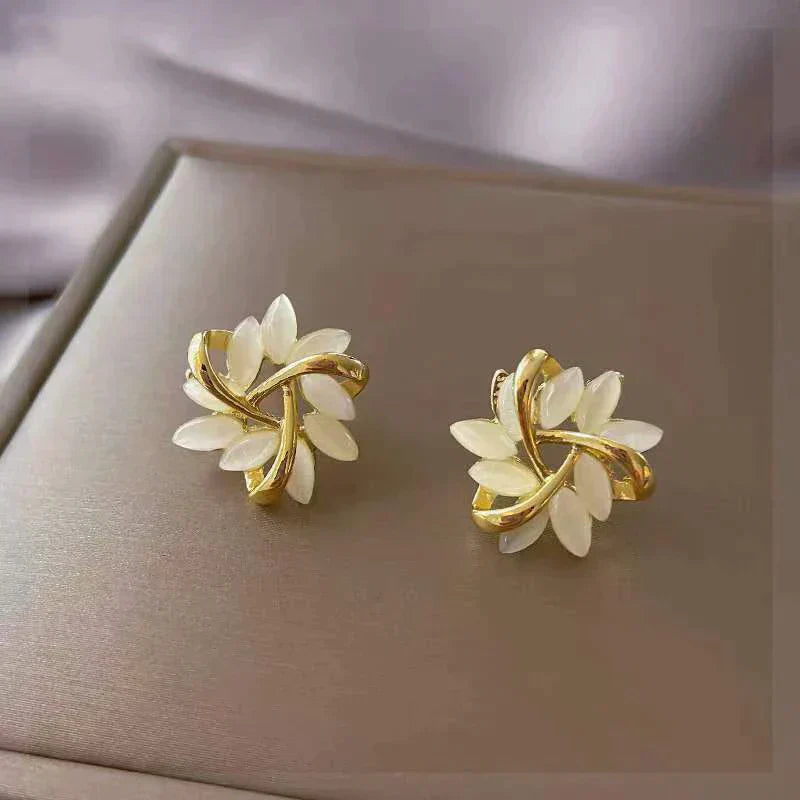 Pendientes Sonja Luxe de ópalo blanco