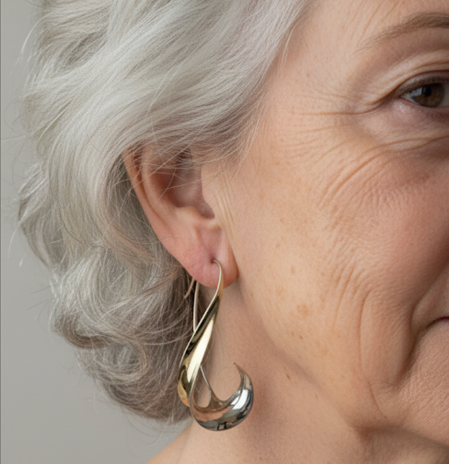 Pendientes vintage colgantes de color dorado