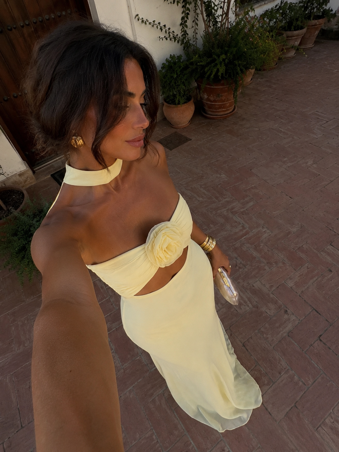 Robe jaune pastel à imprimé floral