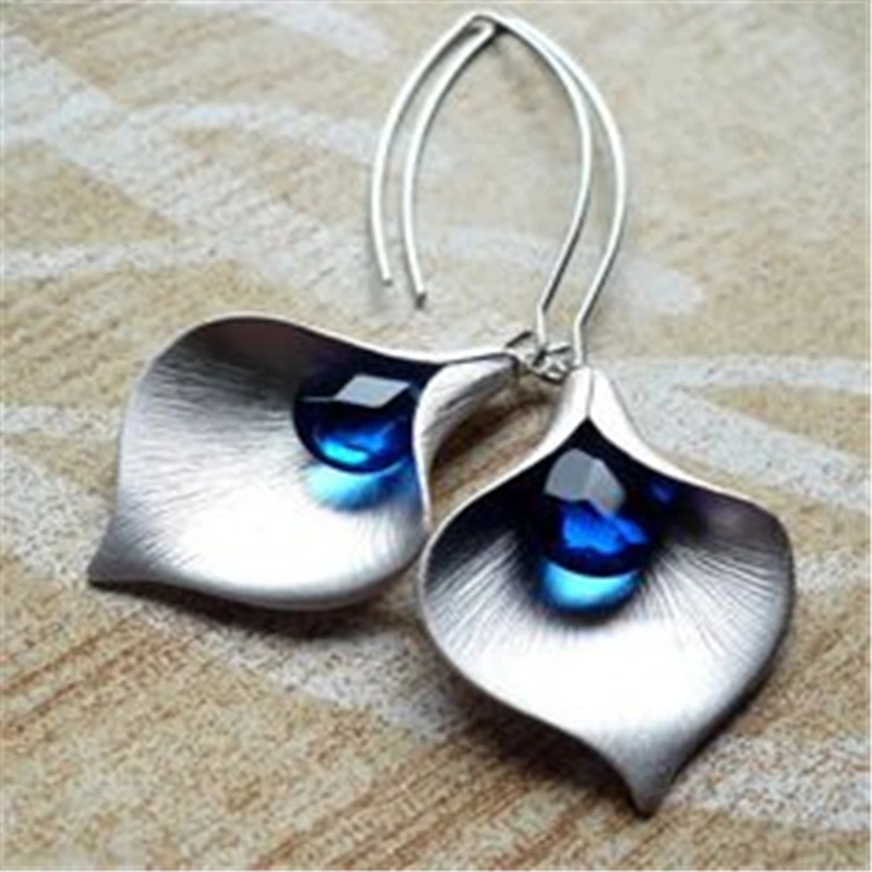 Pendientes de piedra azul en color plata