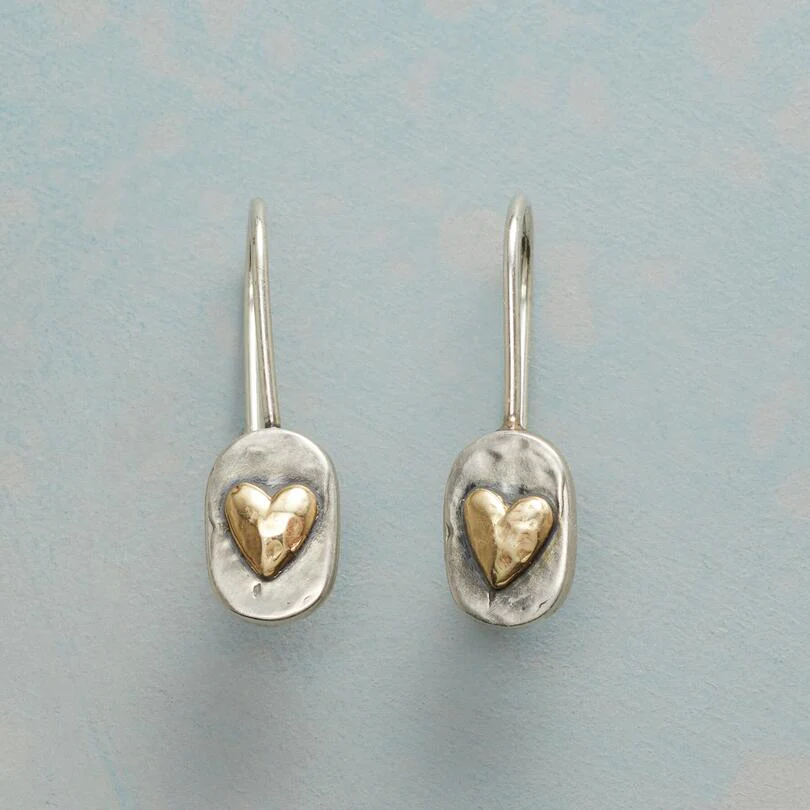 Pendientes vintage de plata y color dorado con forma de corazón