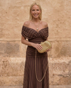 Avelisse · Vestido largo de hombros descubiertos