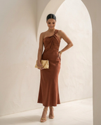 Elysia · Vestido largo satinado